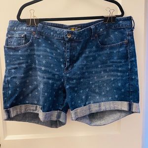 Starry jean shorts